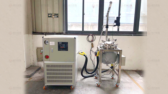 上?？婆d儀器與聚威工程塑料 （上海）有限公司